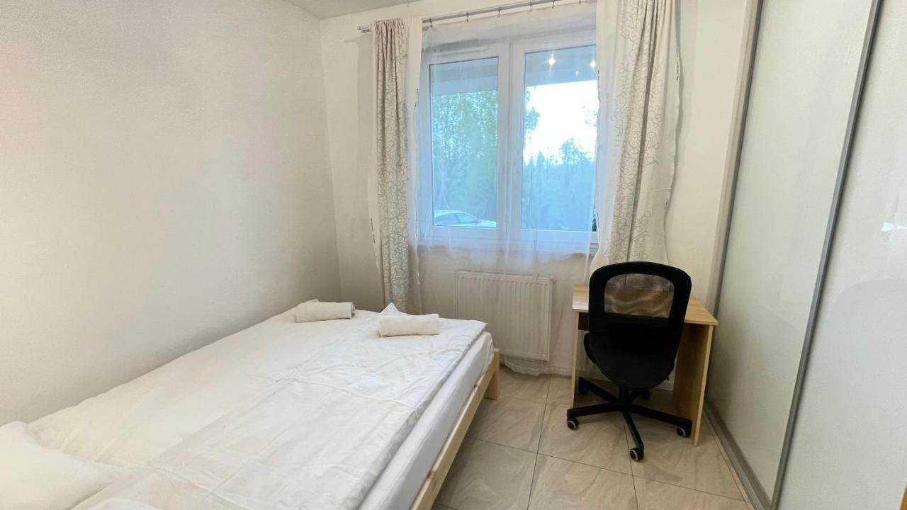Ferienwohnung Apartament Park Zakrzowek Krakau Exterior foto